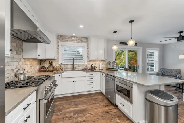 $1,950,000 | 59 North Shore Road, New Durham, NH 03855