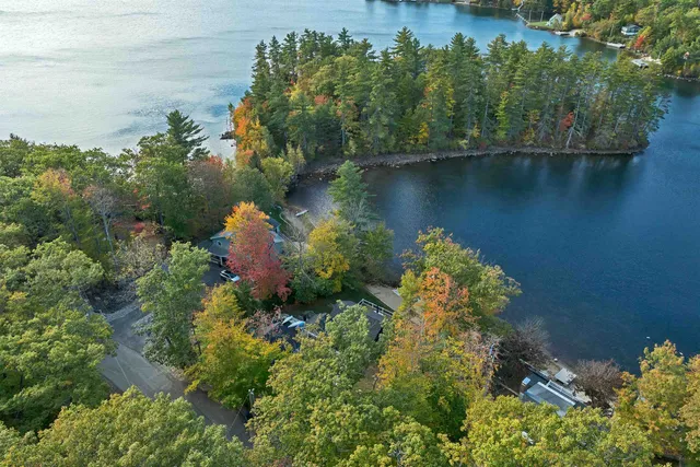 $1,950,000 | 59 North Shore Road, New Durham, NH 03855