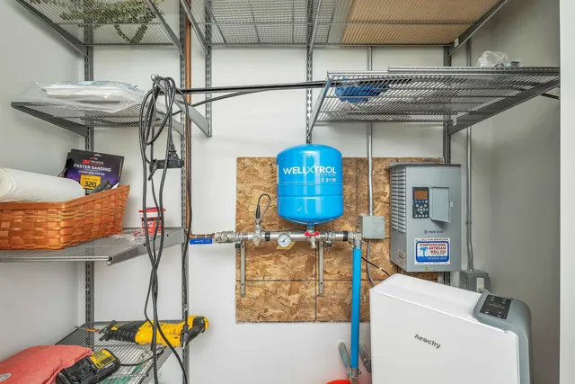 $1,950,000 | 59 North Shore Road, New Durham, NH 03855