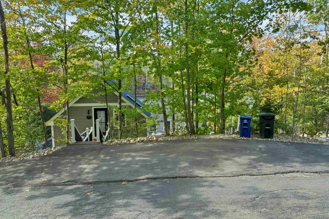 $1,950,000 | 59 North Shore Road, New Durham, NH 03855