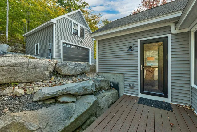 $1,950,000 | 59 North Shore Road, New Durham, NH 03855