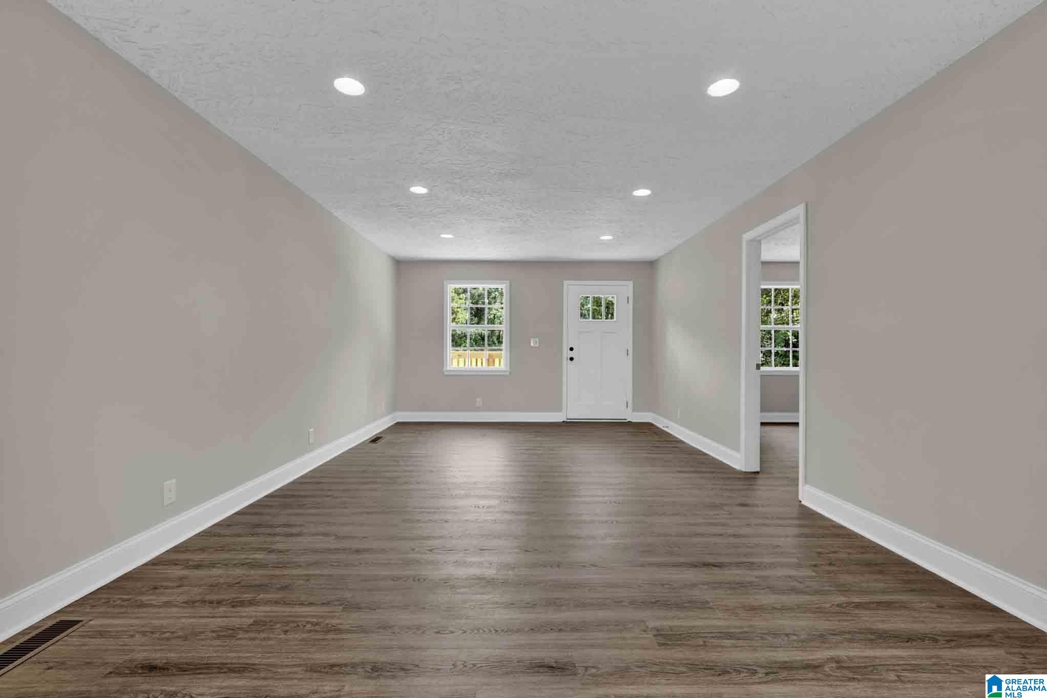 600 Holt Circle Hayden, AL 35079 - Photo 2 of 37