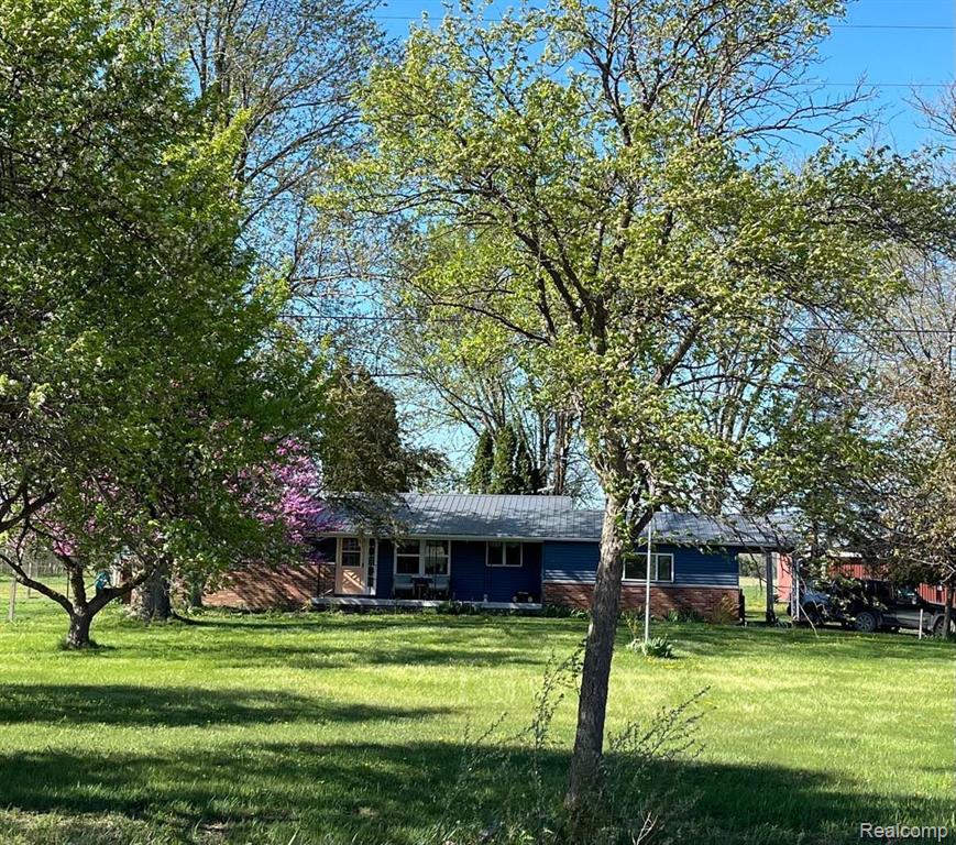 598 West Burnside Road Fostoria, MI 48435 - Photo 2 of 19