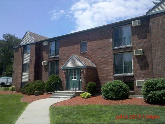 110 English Village Road, Unit 101 Manchester, NH 03102 - Photo 1 of 1 Gallery Image 1