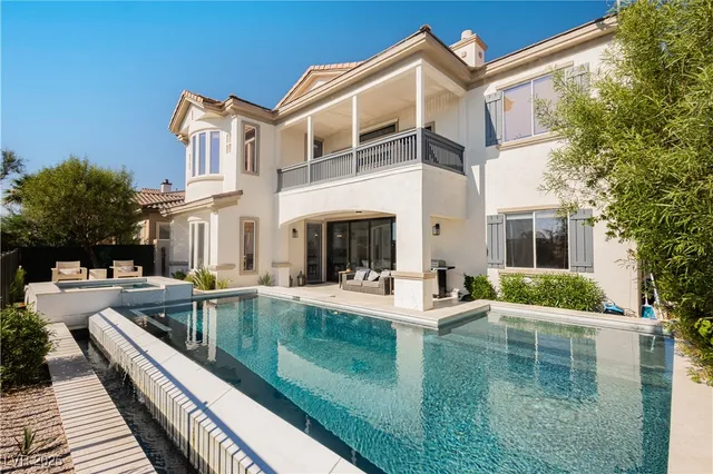 $2,698,000 | 2006 Country Cove Court, Las Vegas, NV 89135