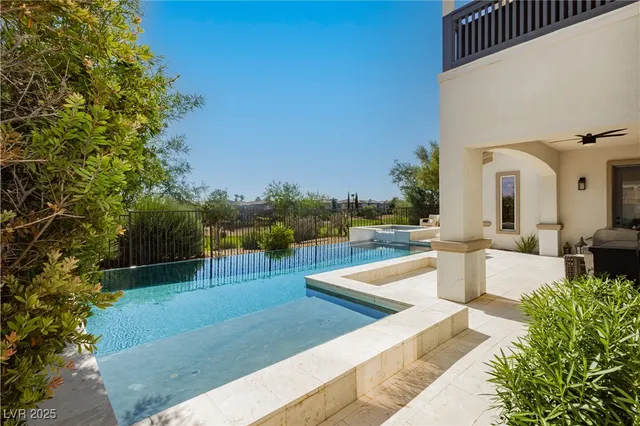 $2,698,000 | 2006 Country Cove Court, Las Vegas, NV 89135