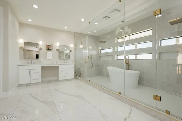 $2,698,000 | 2006 Country Cove Court, Las Vegas, NV 89135