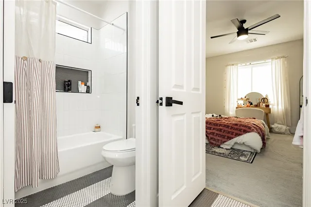 $2,698,000 | 2006 Country Cove Court, Las Vegas, NV 89135