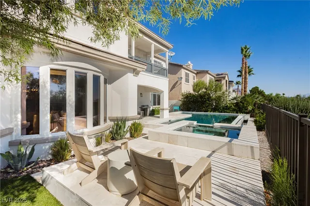 $2,698,000 | 2006 Country Cove Court, Las Vegas, NV 89135