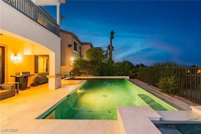 $2,698,000 | 2006 Country Cove Court, Las Vegas, NV 89135