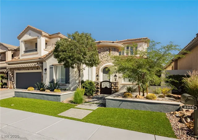 $2,698,000 | 2006 Country Cove Court, Las Vegas, NV 89135