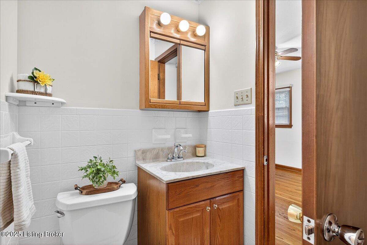 1506 Knight Road Louisville, KY 40216 - Photo 23 of 69 Primary bath
