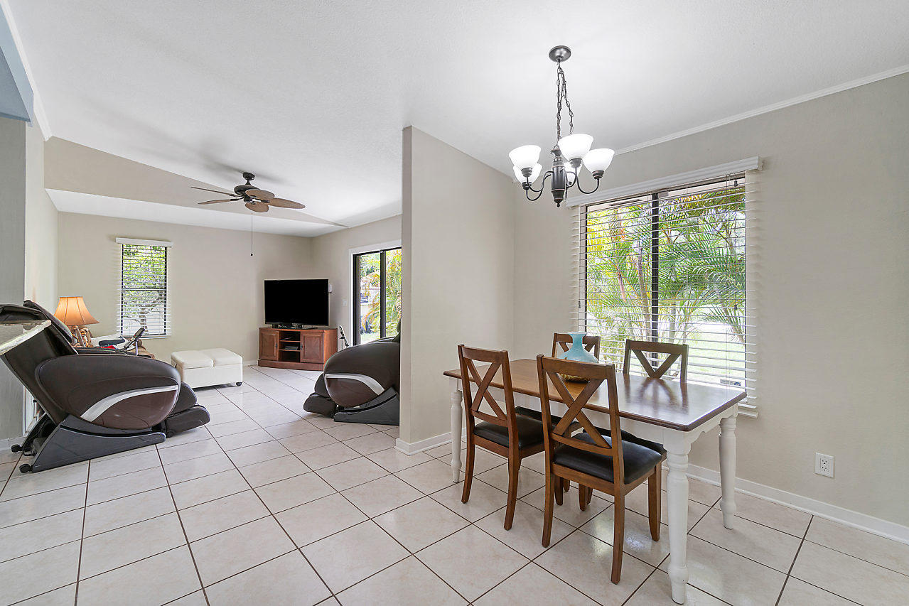 15590 76th Road North Loxahatchee, FL 33470 - Photo 6 of 30 006-1559076thRdN-Loxahatchee-FL-small
