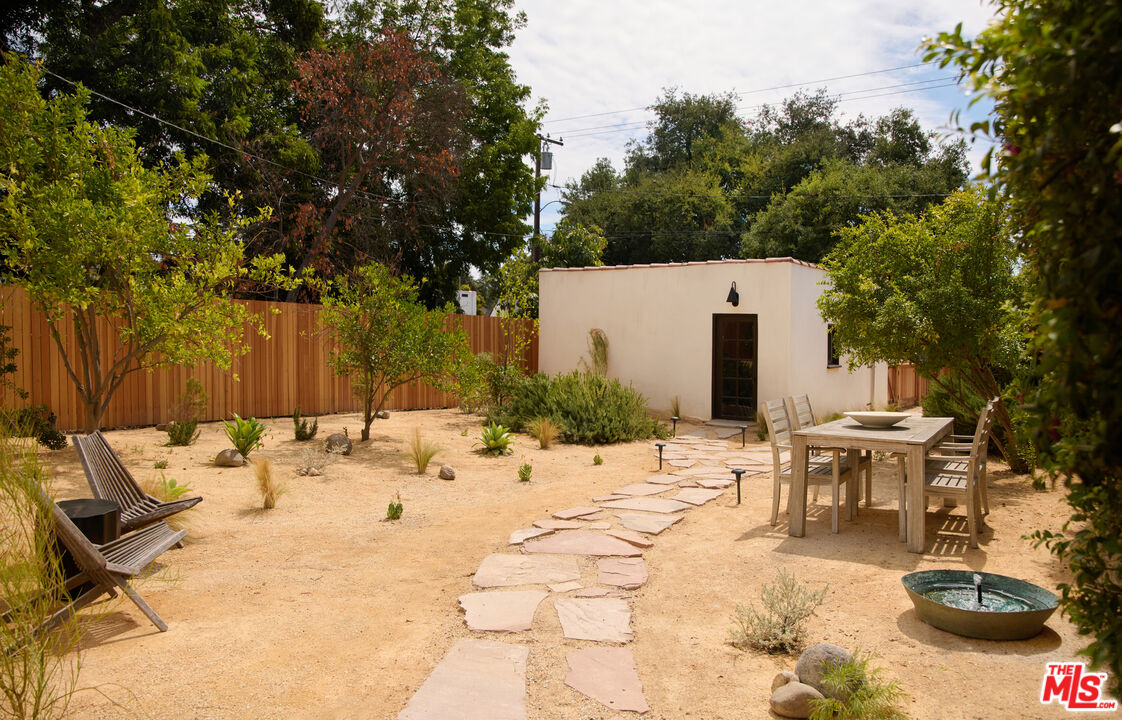 1764 East Orange Grove Boulevard Pasadena, CA 91104 - Photo 27 of 29 a view of a lounge chair and fire pit