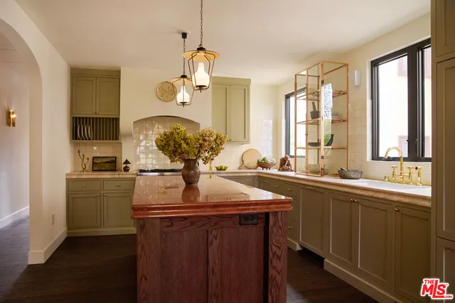 $2,199,000 | 1764 East Orange Grove Boulevard, Pasadena, CA 91104