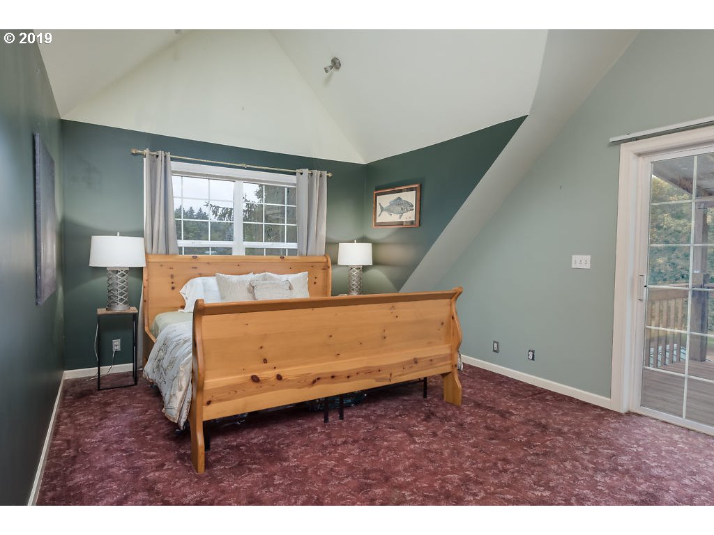 8323 South Vale Garden Road Canby, OR 97013 - Photo 13 of 32 Bedroom, Primary