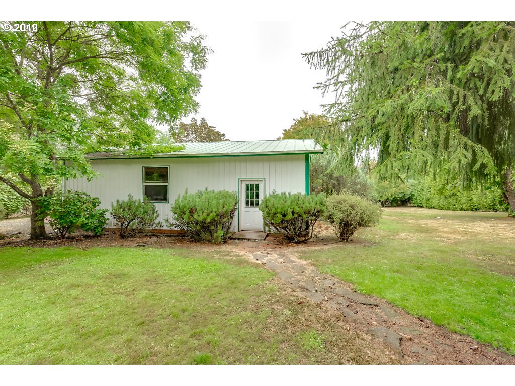 8323 South Vale Garden Road Canby, OR 97013 - Photo 27 of 32 Shop