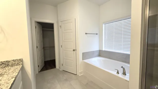 $2,400 | 13953 Grand Settlement Boulevard, Central, LA 70818