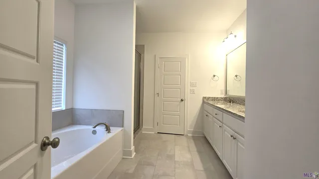 $2,400 | 13953 Grand Settlement Boulevard, Central, LA 70818