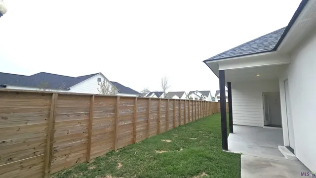 $2,400 | 13953 Grand Settlement Boulevard, Central, LA 70818