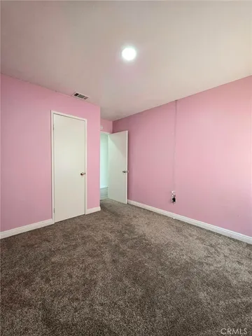 $2,600 | 13568 Live Oak Street, Hesperia, CA 92345