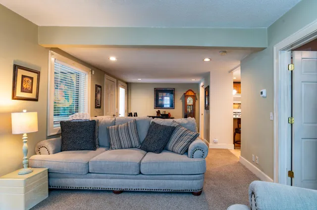 $250,000 | 1183 North Hancock Street, St. Paul, MN 55106