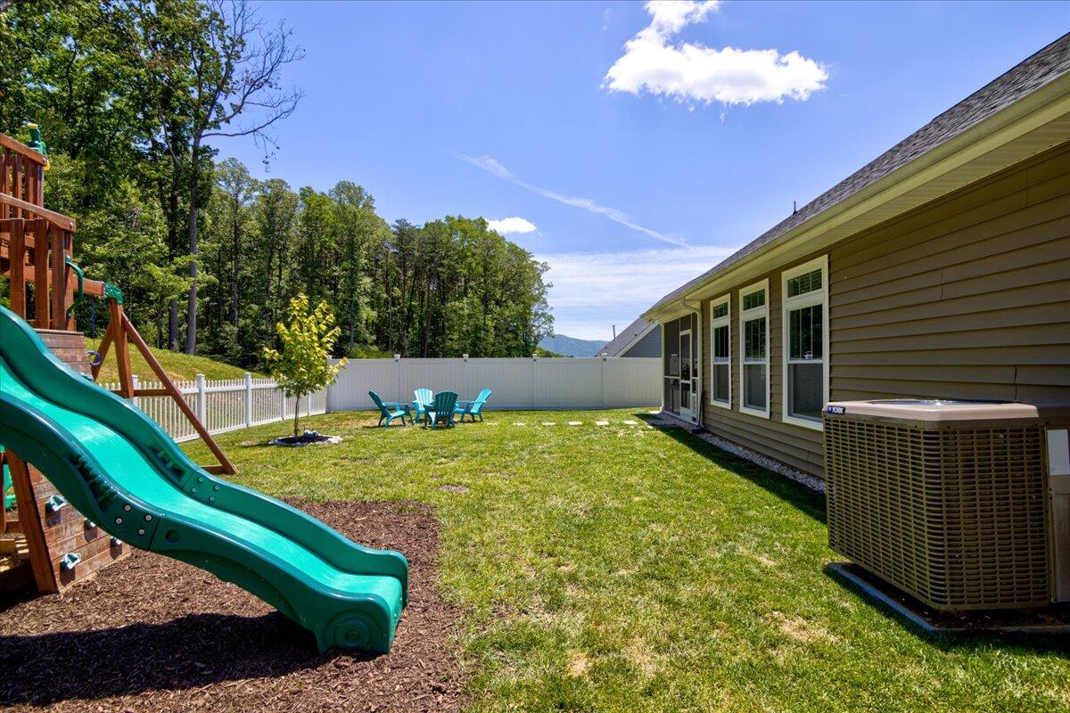 4277 Daugherty Road Salem, VA 24153 - Photo 33 of 48 a view of backyard with swimming pool and outdoor seating