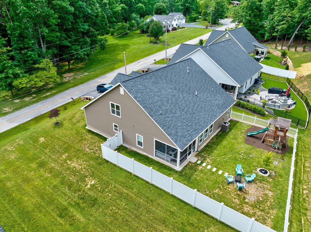 4277 Daugherty Road Salem, VA 24153 - Photo 37 of 48 an aerial view of a house