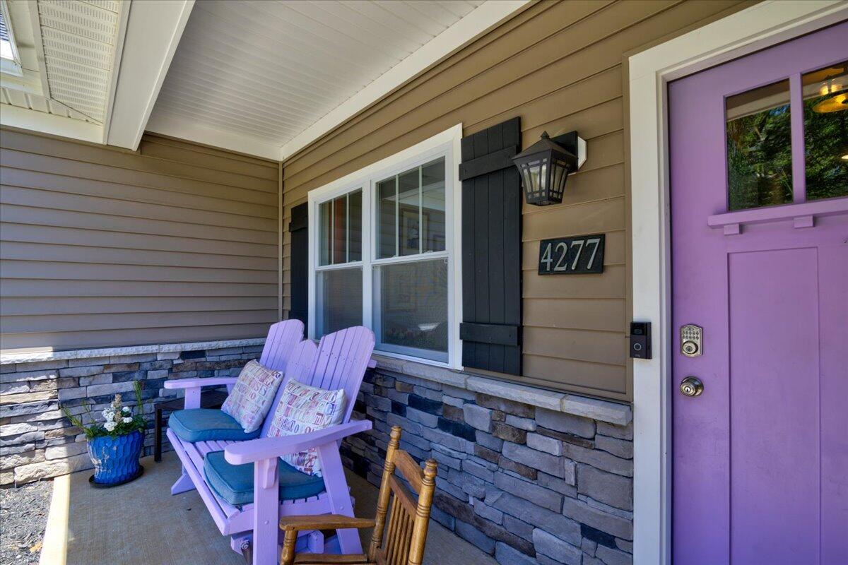 4277 Daugherty Road Salem, VA 24153 - Photo 4 of 48 a view of backyard with outdoor seating and plants