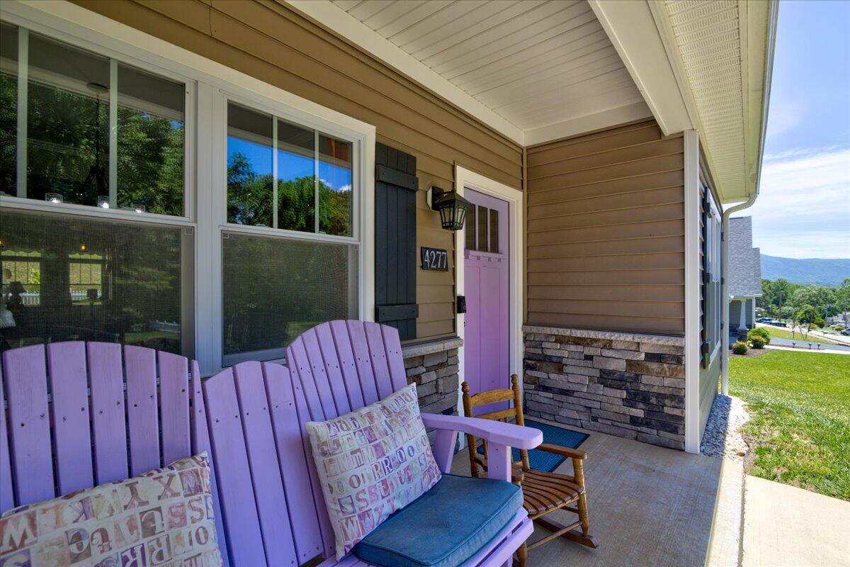 4277 Daugherty Road Salem, VA 24153 - Photo 5 of 48 a view of deck with patio