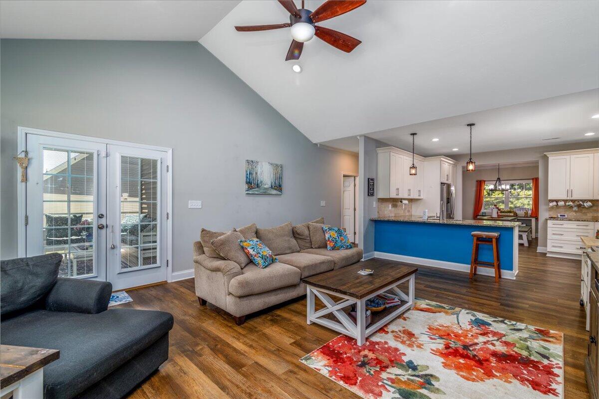 4277 Daugherty Road Salem, VA 24153 - Photo 9 of 48 a living room with furniture and kitchen view