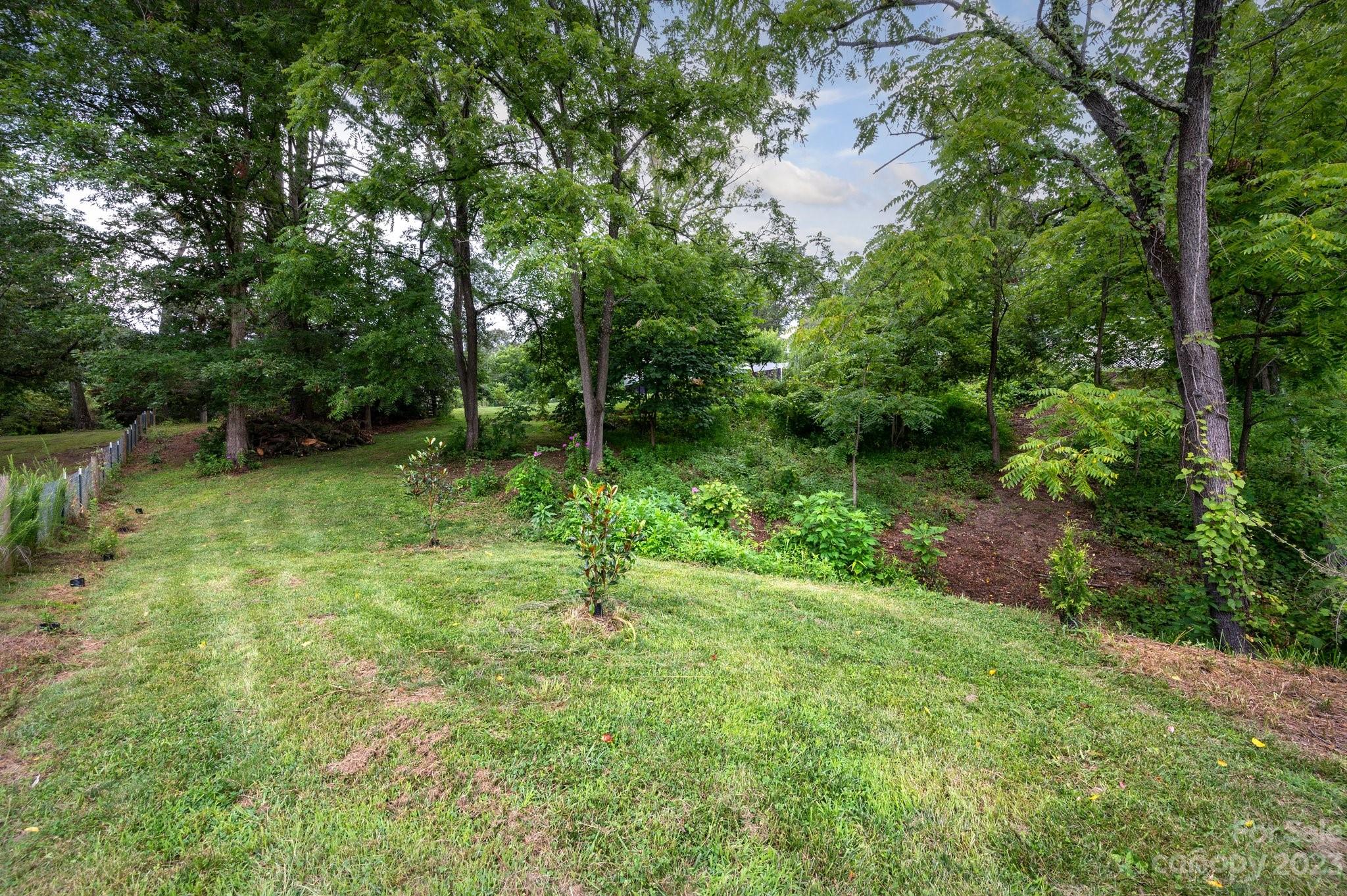 41 Lindsey Road Candler, NC 28715 - Photo 25 of 32 Gallery Image 25