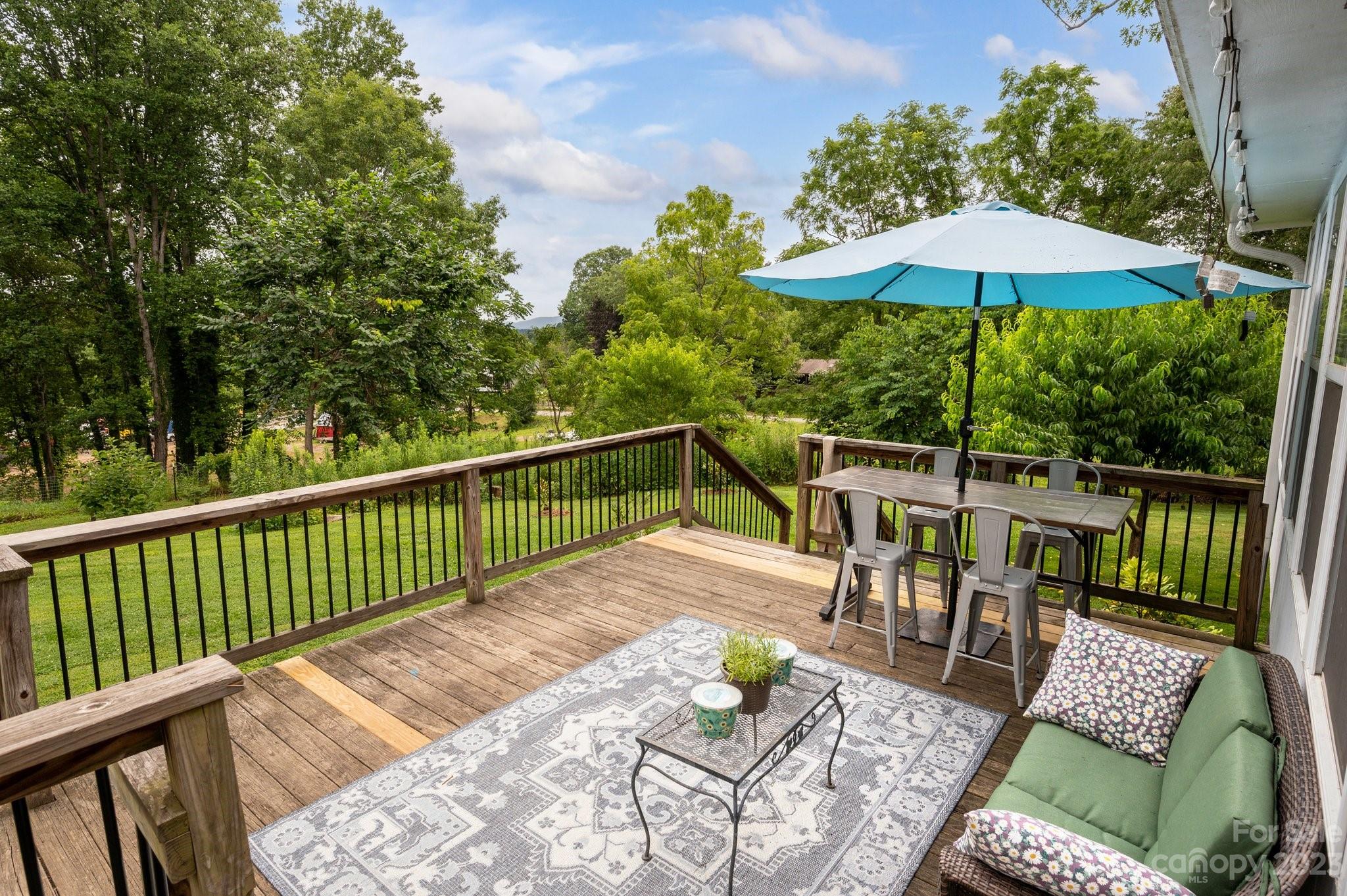 41 Lindsey Road Candler, NC 28715 - Photo 28 of 32 Gallery Image 28