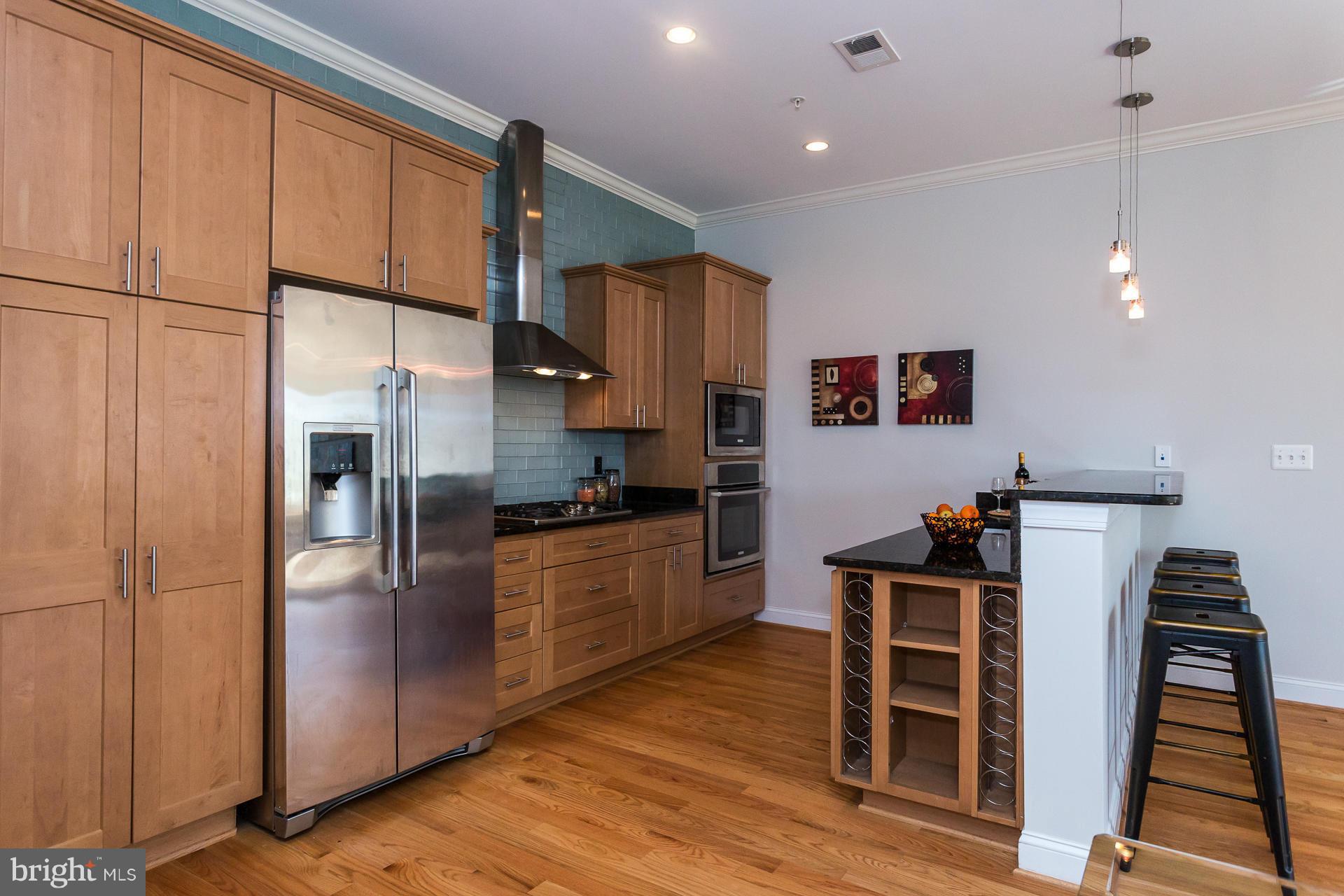 2450 Ontario Road Northwest, Unit 4 Washington, DC 20009 - Photo 11 of 30 Kitchen