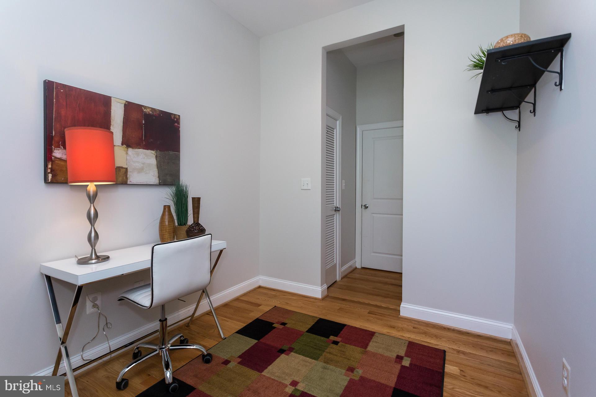 2450 Ontario Road Northwest, Unit 4 Washington, DC 20009 - Photo 21 of 30 Bedroom