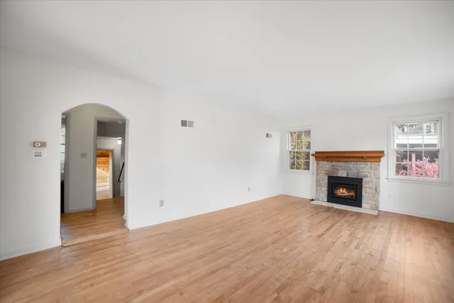 $850,000 | 208 North Maple Terrace, Oconomowoc, WI 53066