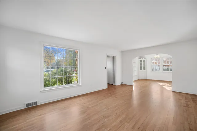 $850,000 | 208 North Maple Terrace, Oconomowoc, WI 53066