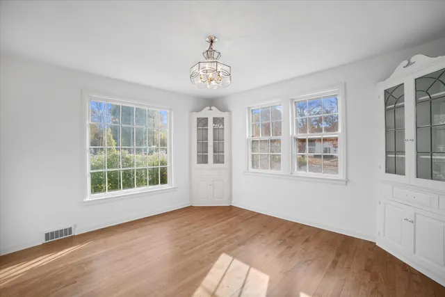 $850,000 | 208 North Maple Terrace, Oconomowoc, WI 53066