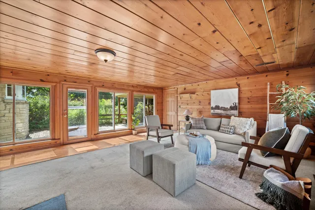 $850,000 | 208 North Maple Terrace, Oconomowoc, WI 53066