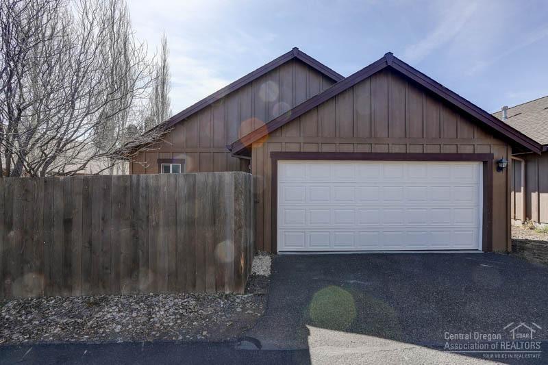 20354 Chase Road Bend, OR 97702 - Photo 22 of 25 Additional Photo