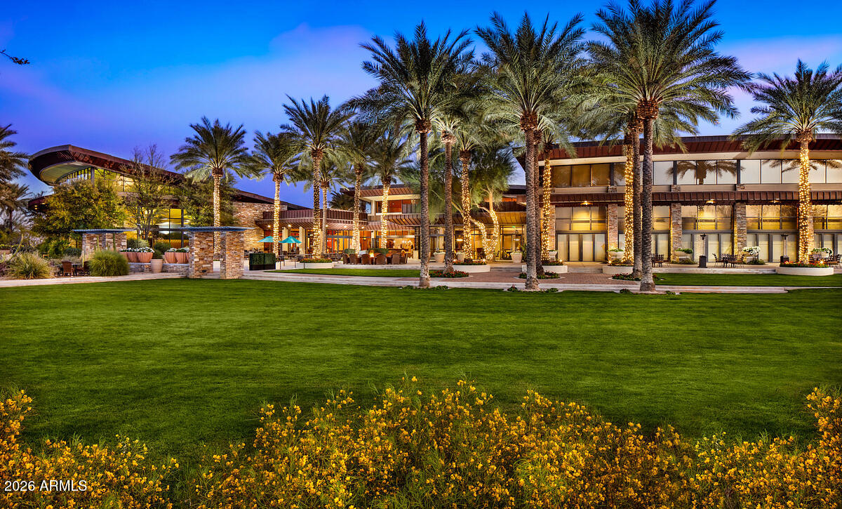 12843 West Black Hill Road Peoria, AZ 85383 - Photo 31 of 47 fKiva Club Lawn