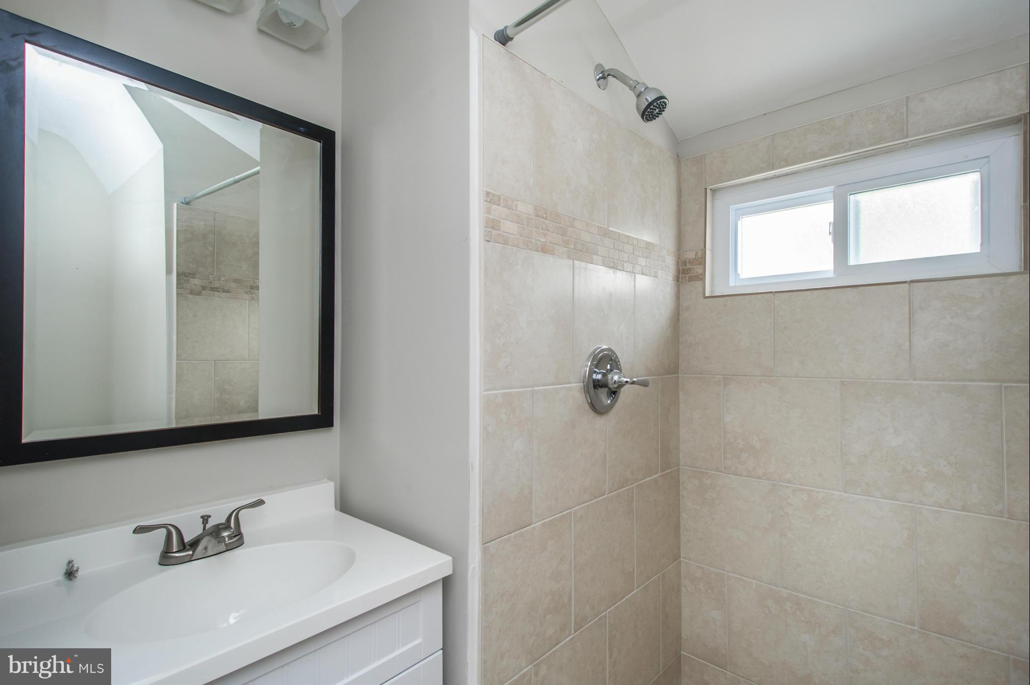 46 Township Road Baltimore, MD 21222 - Photo 20 of 29 Bath