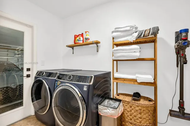 a view of a house with swimming pool and sitting area