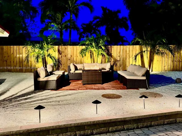 $6,499 | 5250 Northeast 15th Avenue, Fort Lauderdale, FL 33334