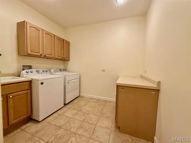 $575,000 | 20404 Alpine Trail, Raymondville, MO 65555