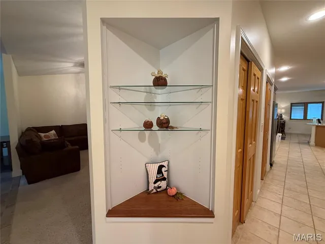 $575,000 | 20404 Alpine Trail, Raymondville, MO 65555