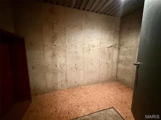 $575,000 | 20404 Alpine Trail, Raymondville, MO 65555