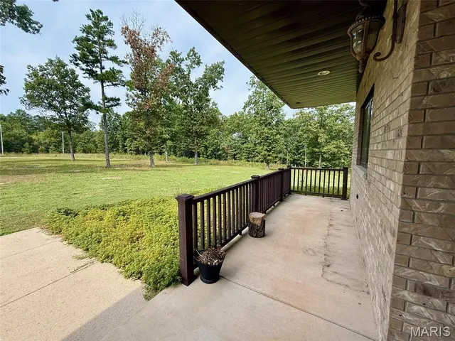 $575,000 | 20404 Alpine Trail, Raymondville, MO 65555