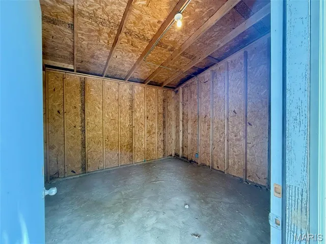 $575,000 | 20404 Alpine Trail, Raymondville, MO 65555