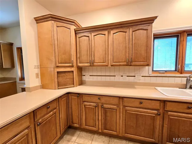 $575,000 | 20404 Alpine Trail, Raymondville, MO 65555